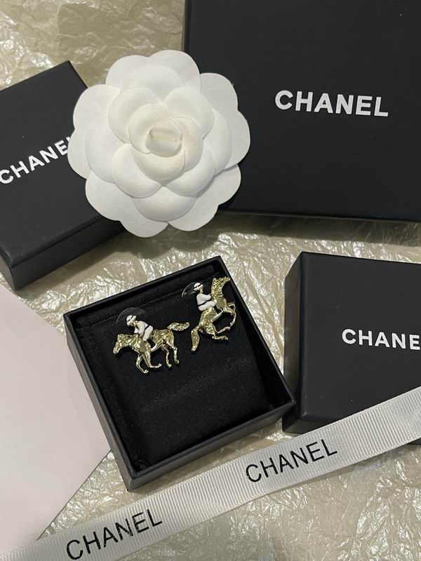 Chanel Suits 03yxs32